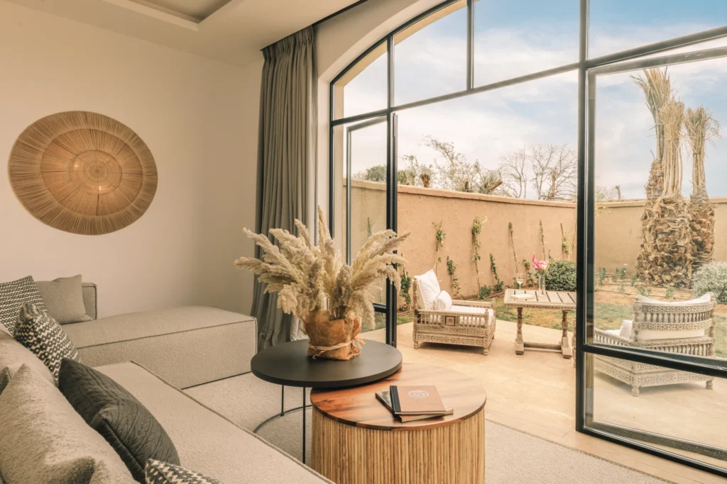 Villa-Large-Piscine2-scaled